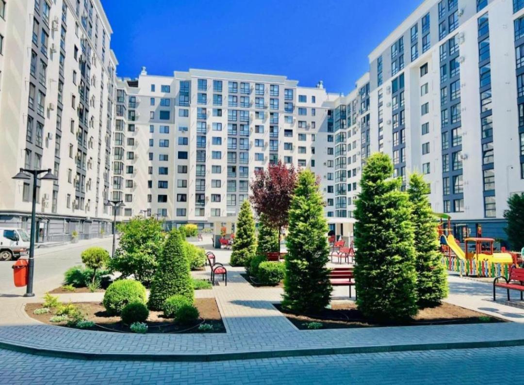 Новая Квартира Vip تشيسيناو المظهر الخارجي الصورة